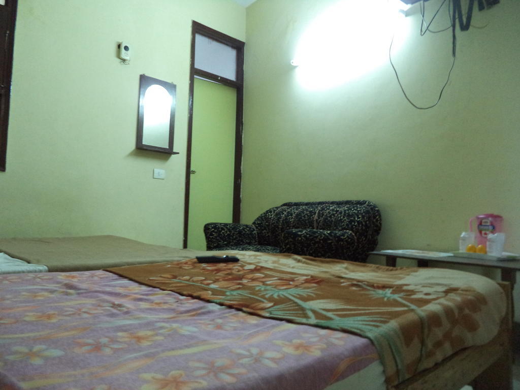 Hotel Viren Plaza Агра Екстер'єр фото